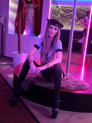 STUDIO LA CHICA LOUNGE - WILLKOMMEN IM SEXPARADIES