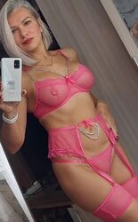 Bin die Dani, will heute jemanden hier finden