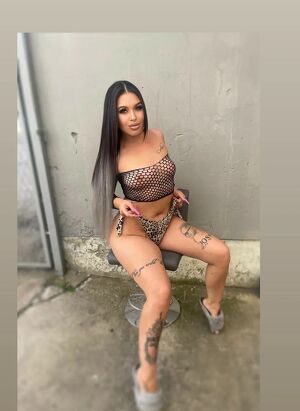 Alisa  Hauffgasse 19 A Griechisch Königin