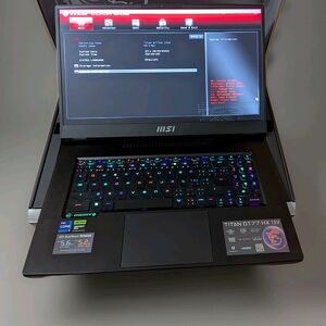 Msi Titan GT77 Hx 13VH 17.3 4K Hdr Garantie