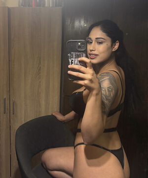 MELEK - SEXY TÜRKIN