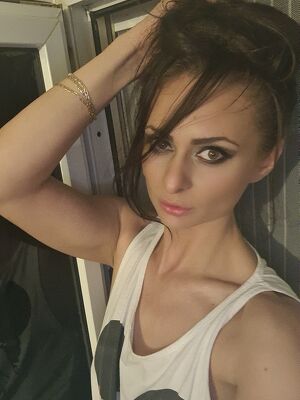 Freie Dame sucht Partner für spannende Treffen