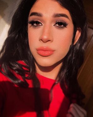 Hallo, ich bin eine Transsexuelle und suche einen Mann für eine angenehme Zeit