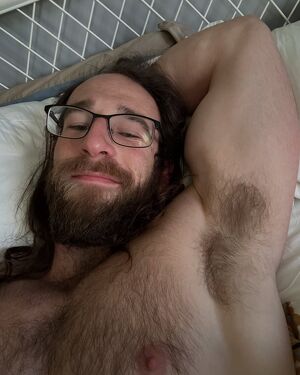 Hallo, ich bin Max und suche einen Mann