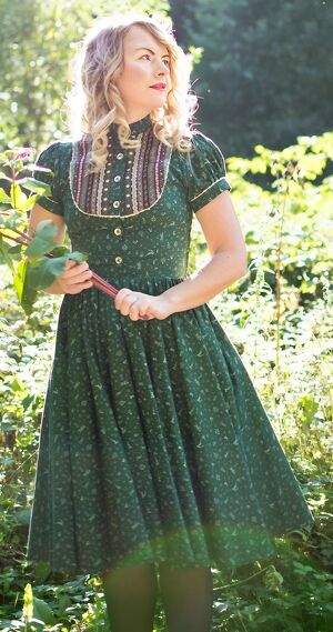 Hübsche mitte 40er Dame sucht neue Erlebnisse