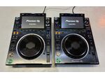 2 x Pioneer CDJ-3000