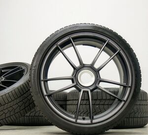 Porsche 911 992 Carrera GTS 20-21 Zoll Winterkomplettradsatz