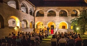 L`elisir d`amore (Der Liebestrank) - komische Oper von G. Donizetti - Opernsommer St. Andrä im Lavanttal