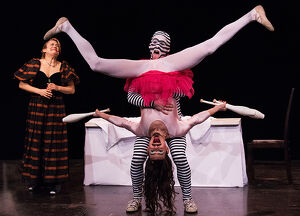 Picknick for One - surrealistisches Zirkustheater mit Livemusik