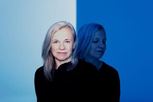 DIE NACHT WEISS NICHT VOM TAGE