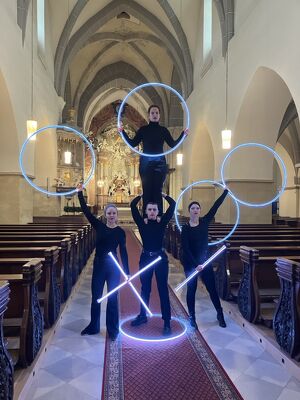 Pl&ouml;tzlich:Mensch