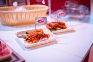 Herbstliche Gustost&uuml;ckerl: INTERSPAR Leibnitz feiert Erntedank